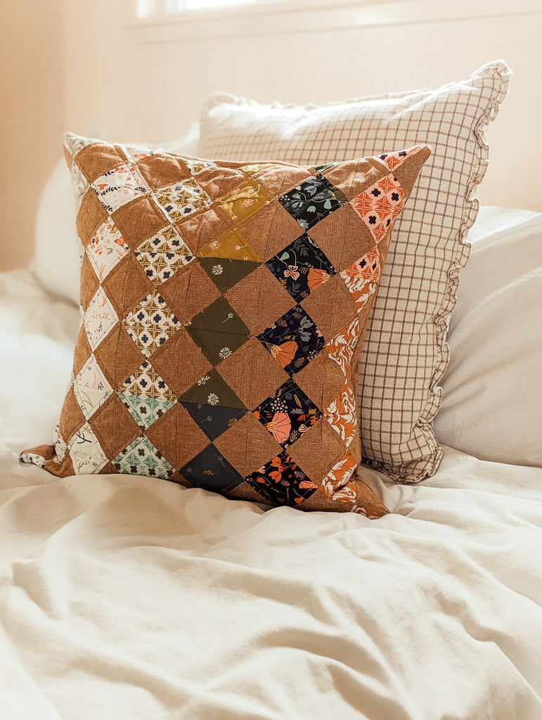 Hourglass Charm Pack Pillow Tutorial